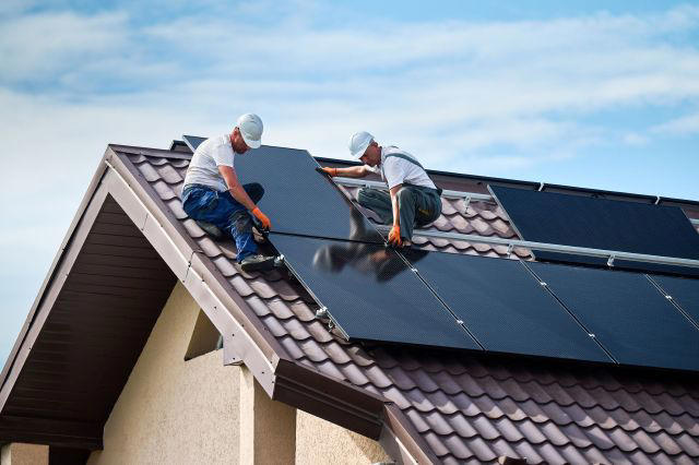 Scotland homeowner says solar installation dragged on, then a free ...