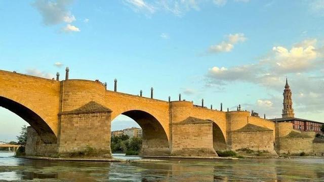 El Puente de Piedra de Zaragoza se cortará al tráfico rodado y peatonal ...