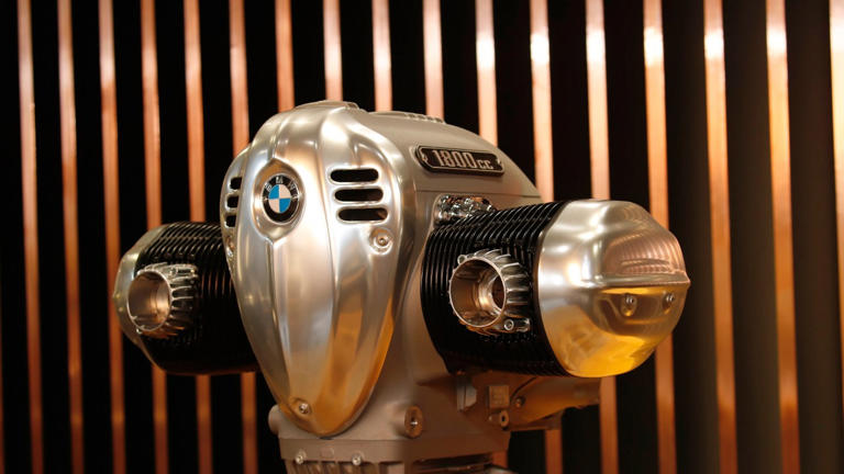 BMW tells 4,630 R 18 owners to get a new reverse-gear unit, two years ...