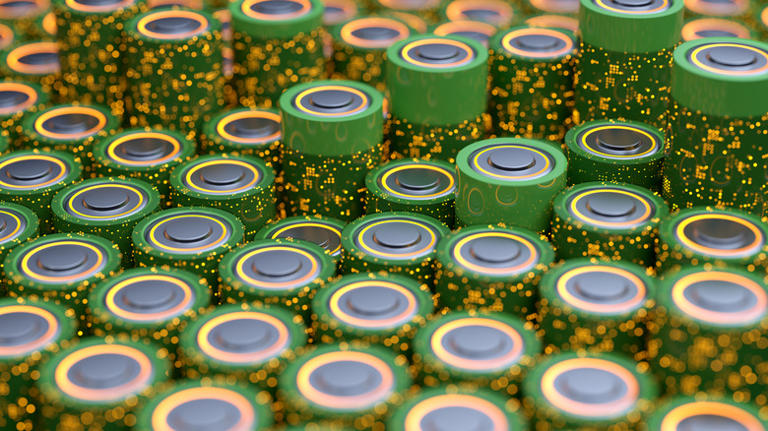 What is the 'battery barrel' effect, and how does it affect battery life?