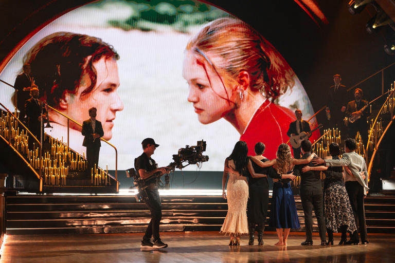 Julia Stiles pays tribute to Heath Ledger on 'Dancing with the Stars'
