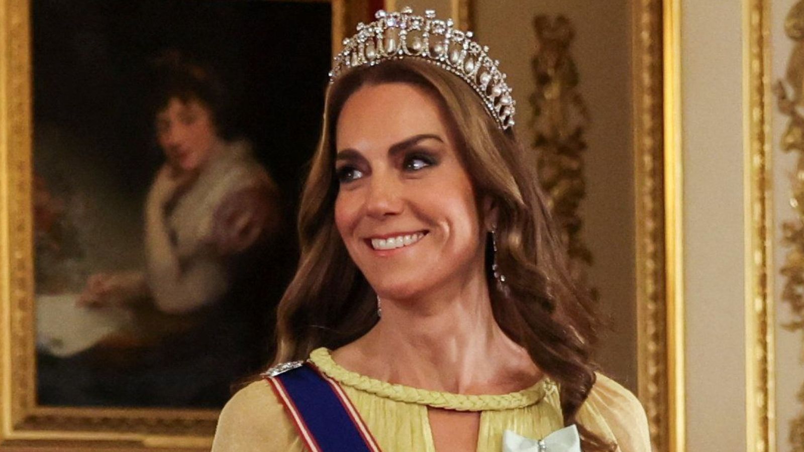 Kate Middleton en robe jaune Elie Saab, son apparition de princesse au ...