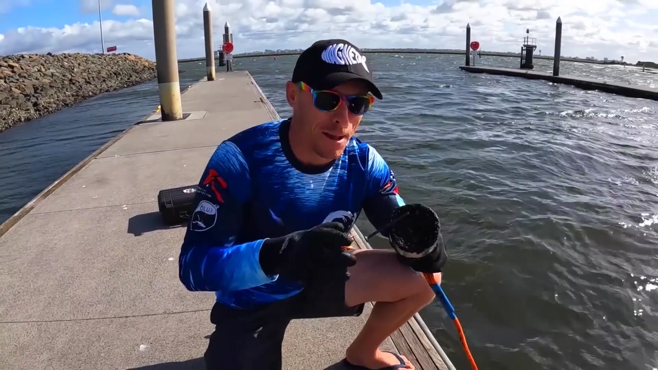 24-hour metal detecting search recovers jewelry off Australia's east coast