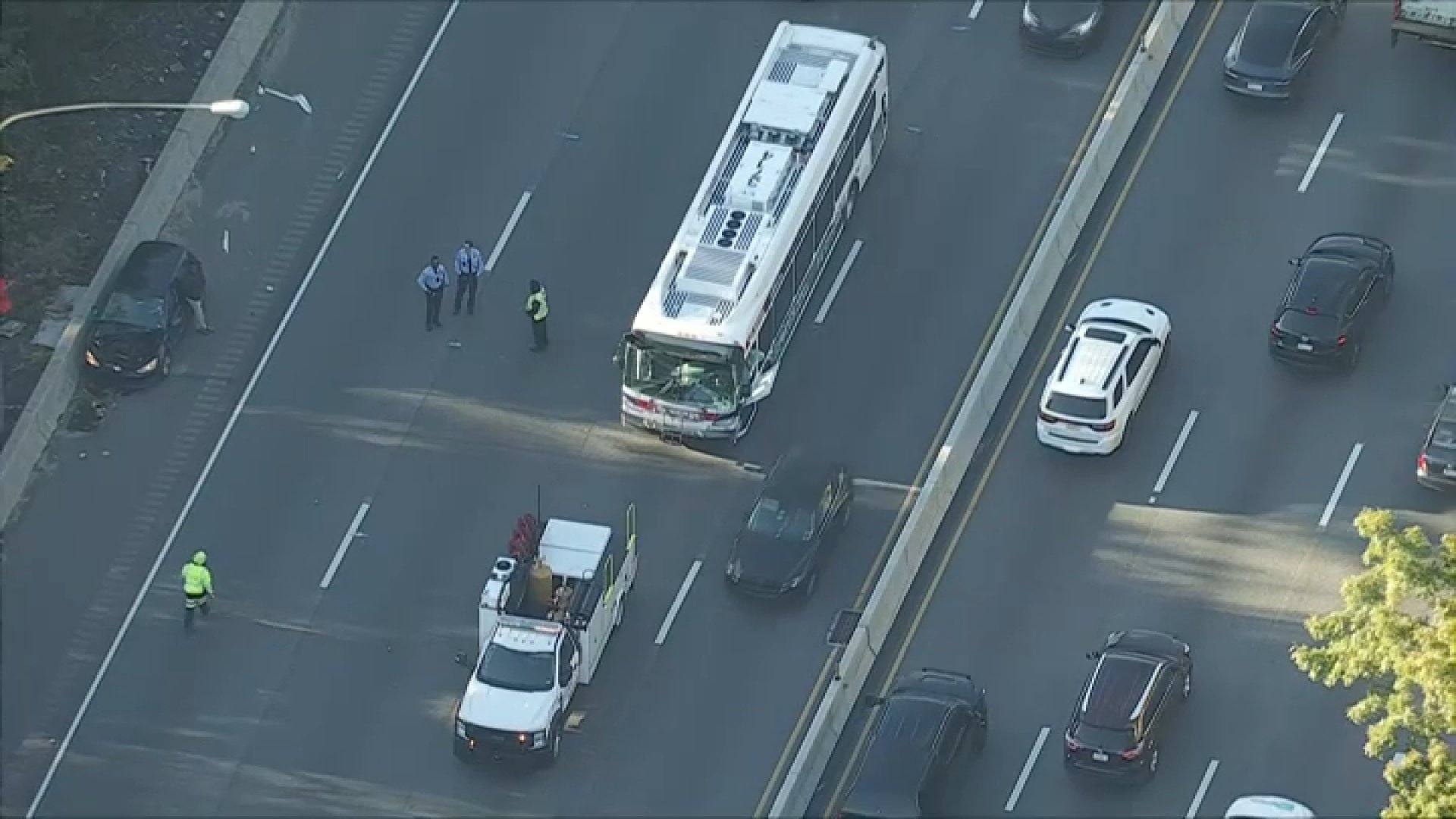 Driver, 4 passengers injured after SEPTA bus strikes cement barrier on I-76