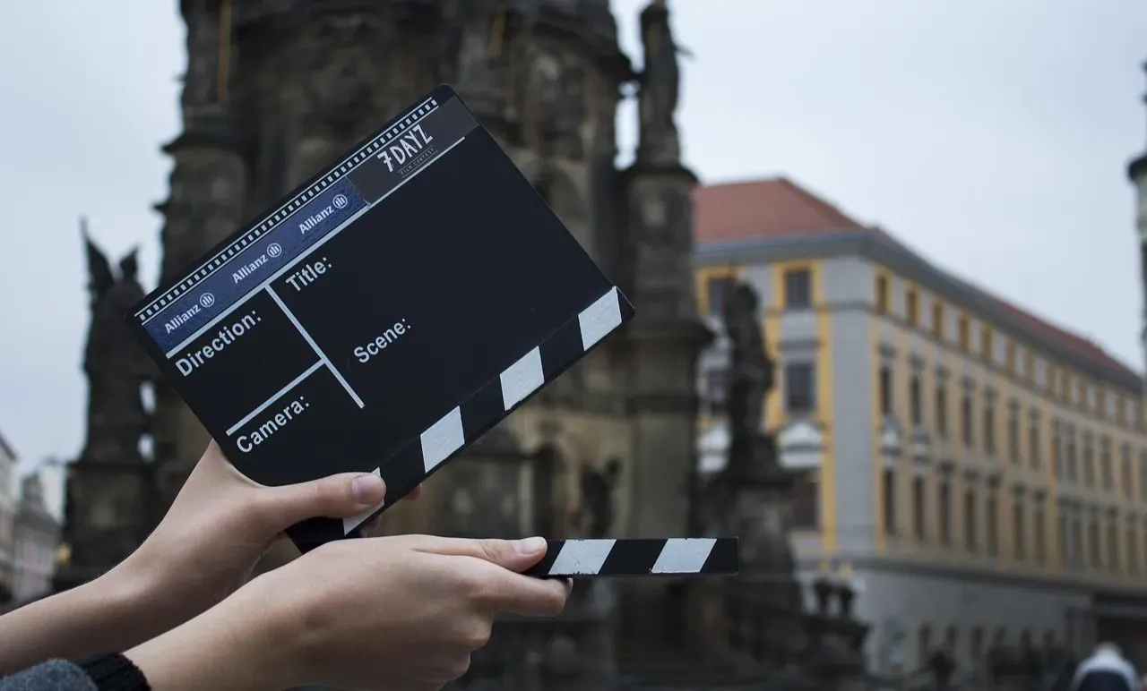 How Oscar campaigns work, from screeners to trade ads