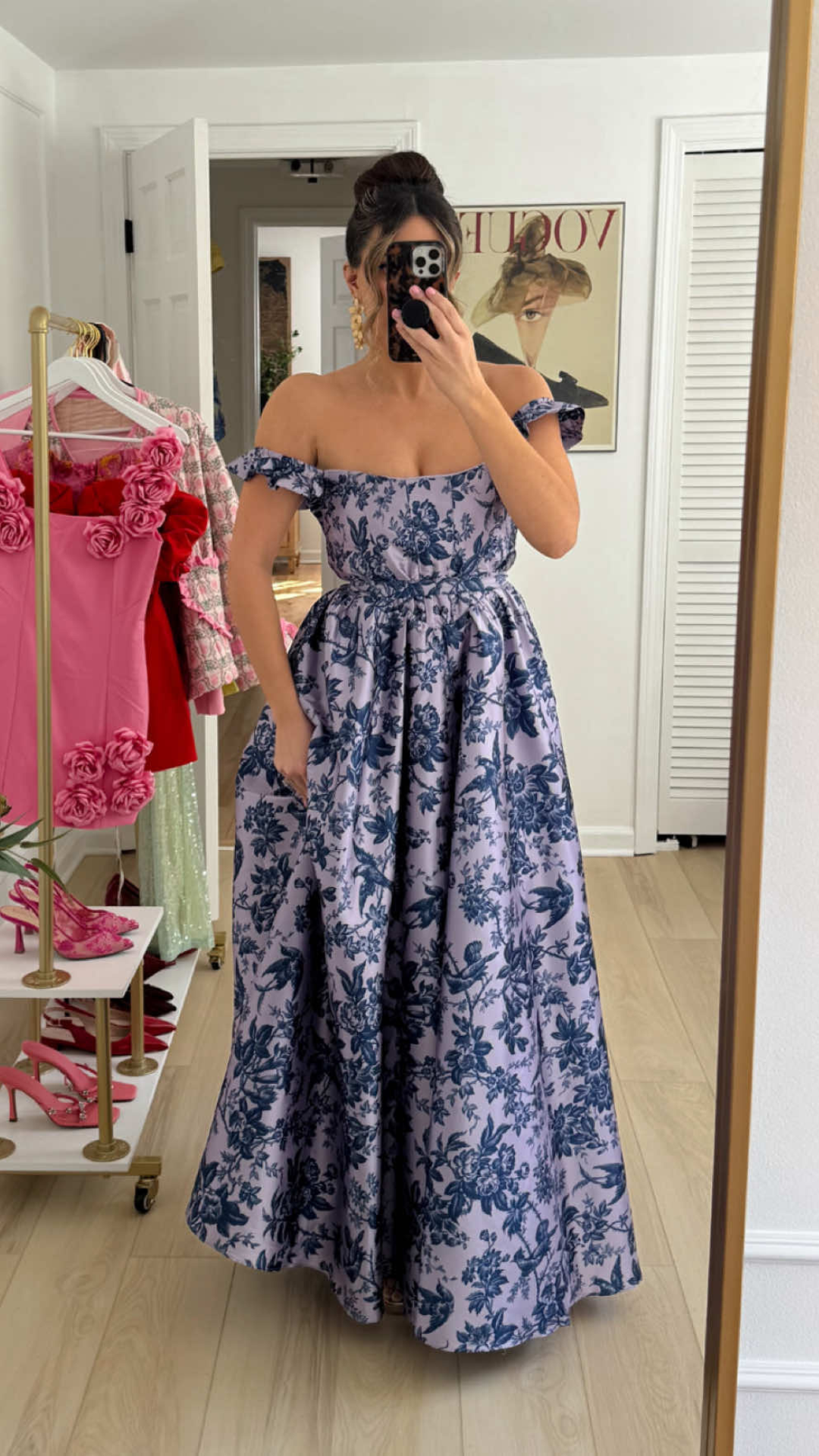 Creating a timeless romantic style look