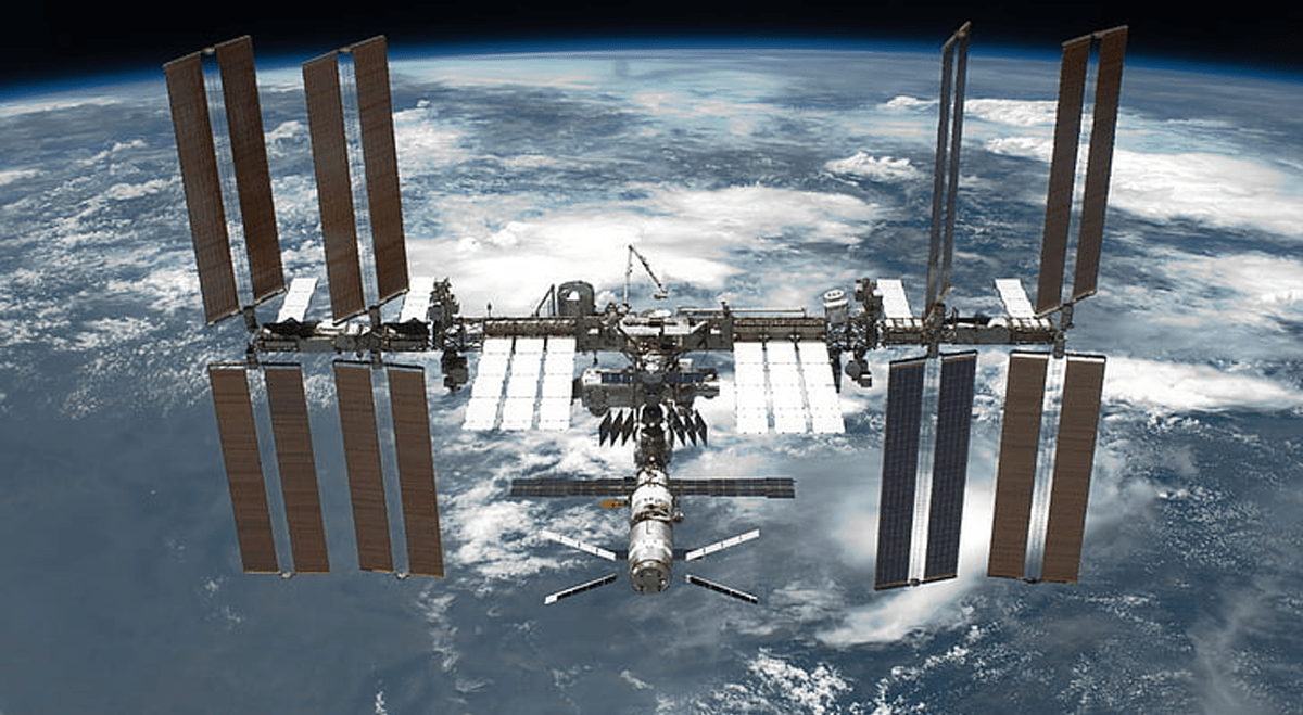 AST SpaceMobile targets initial satellite broadband coverage in five ...