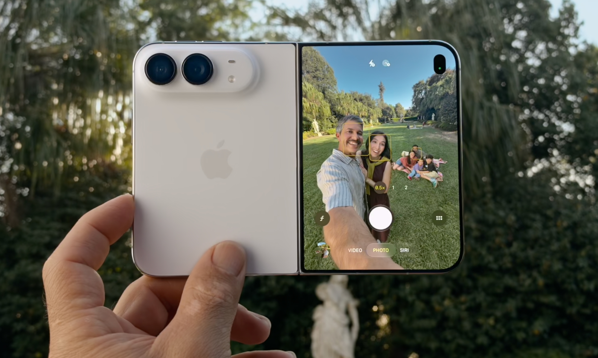Hands too small for the new iPhone Duo? Apple is working on a fix