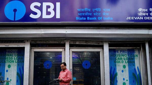 SBI data leak raises fraud risks as bank probes exposure of customer ...