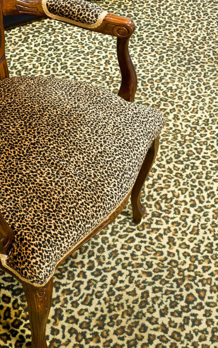 The bold pattern designers say everyone should be decorating with