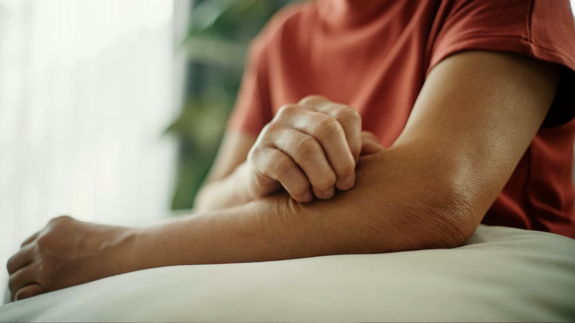 5 early signs of poor circulation you can spot on your skin