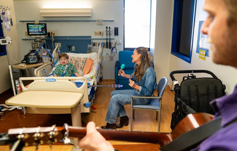 Kelsea Ballerini funds new music program at Dolly Parton’s children’s ...
