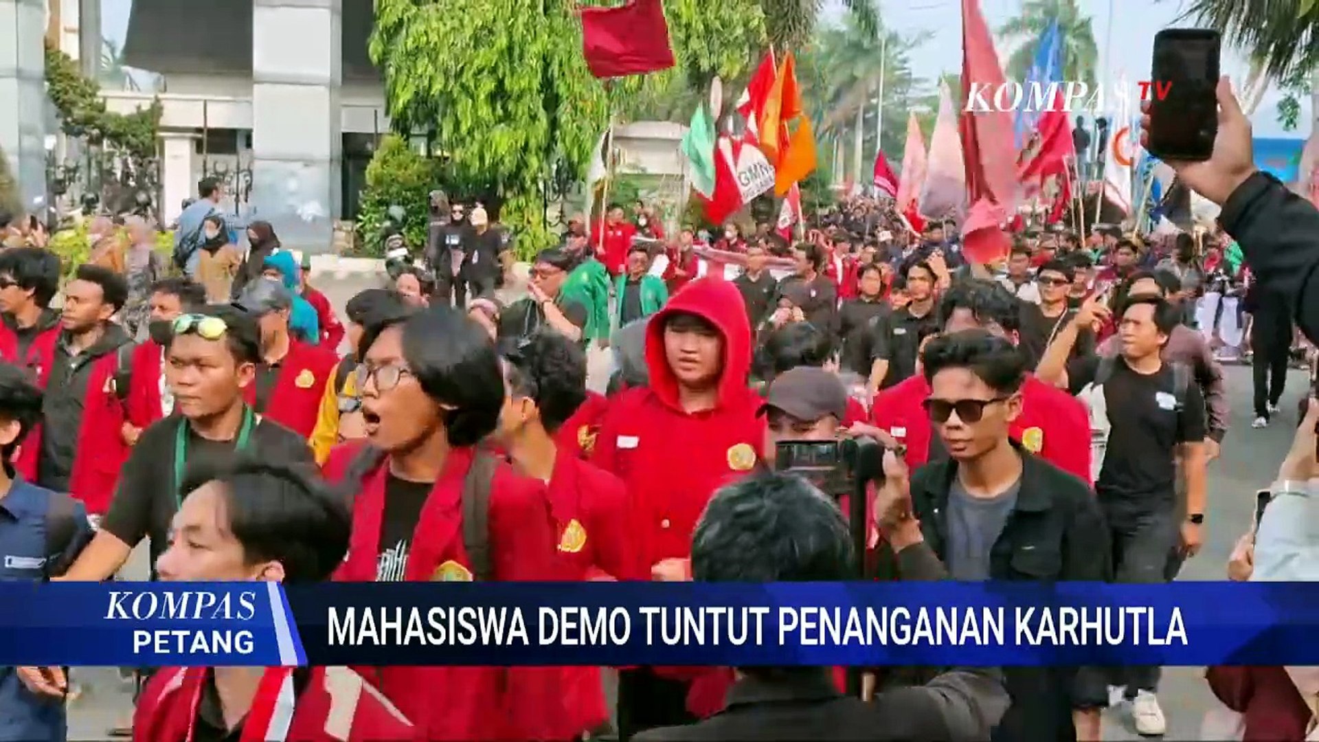 Demo mahasiswa di Samarinda, tuntut evaluasi 2 tahun Prabowo-Gibran dan ...