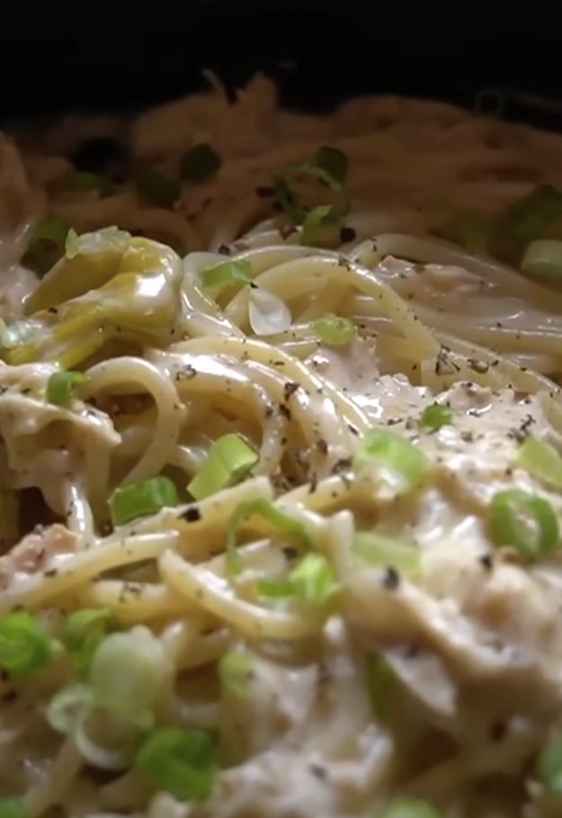 Mississippi chicken spaghetti in the crockpot