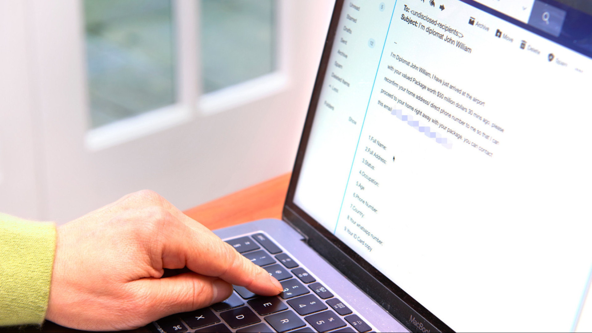 Hilarious email sign-offs that are way better than 