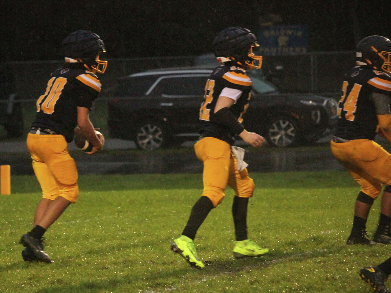 Baldwin football team edges Mesick 8-6