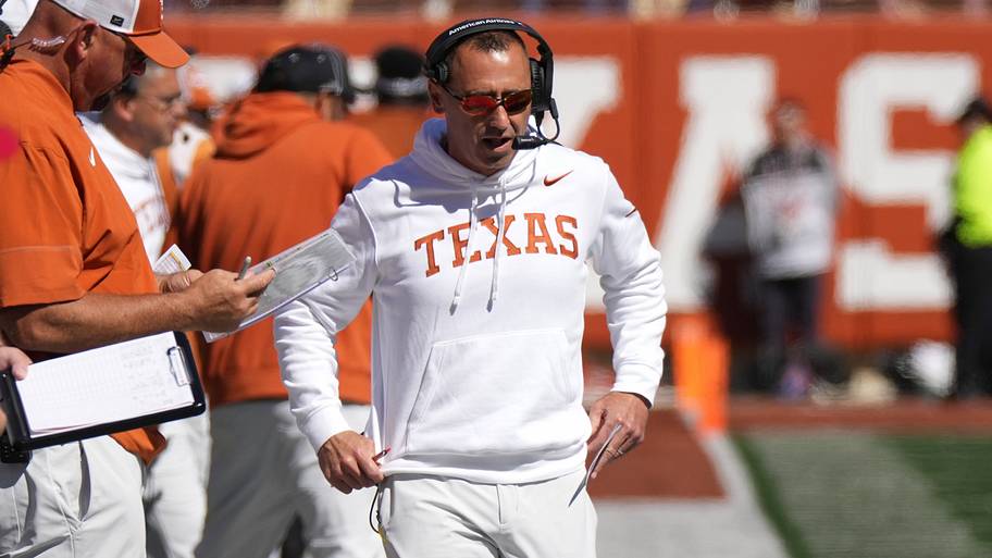 Texas is running out of time to save its College Football Playoff hopes