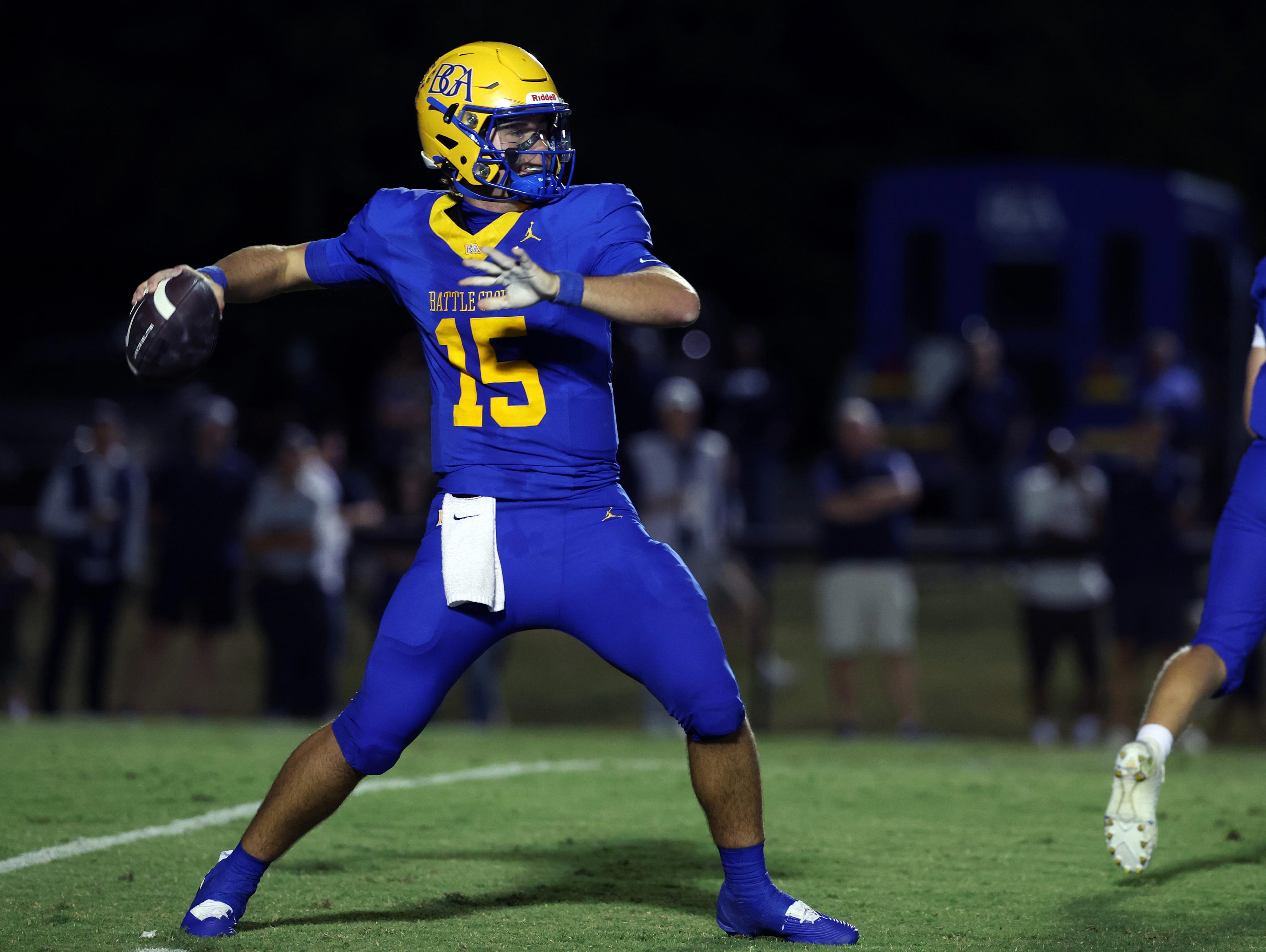Georgia football offers son of country music star Luke Bryan