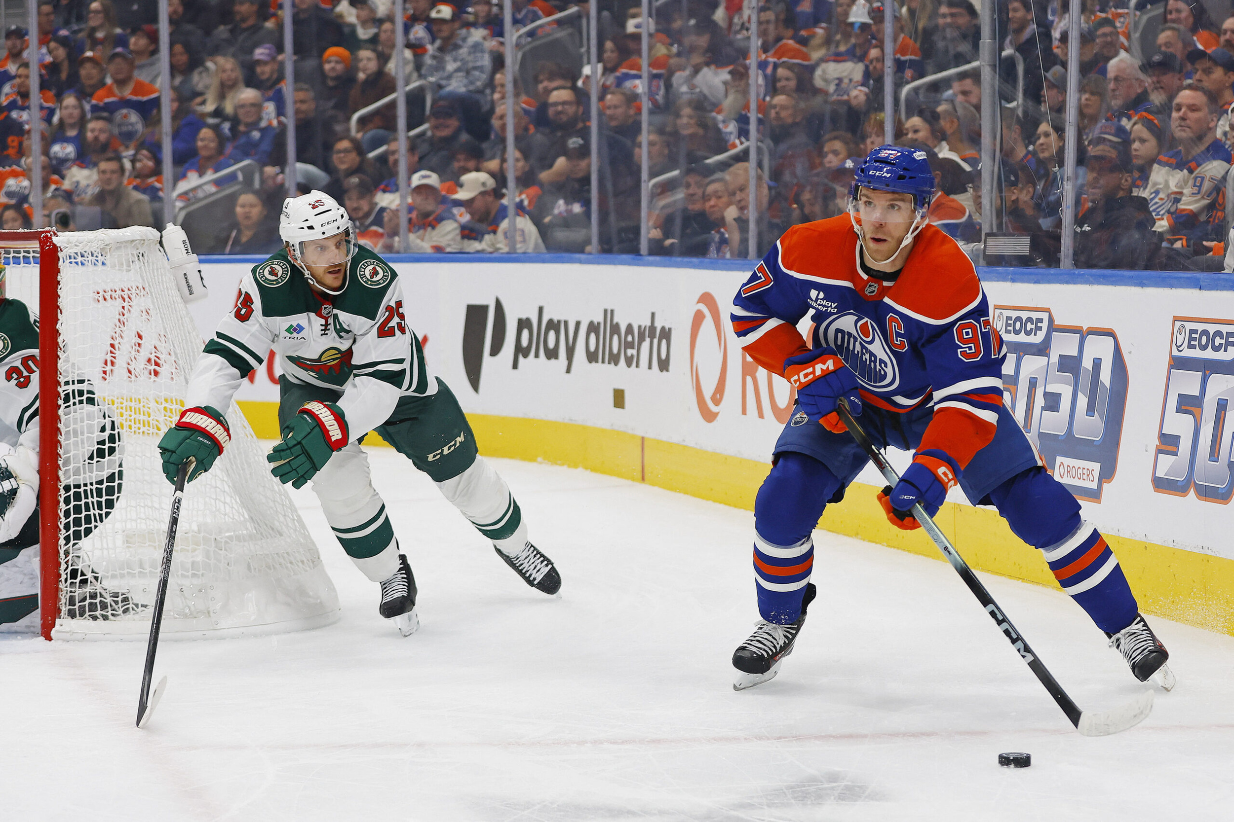 Oilers’ Connor McDavid sets NHL assist record in 4-3 OT win