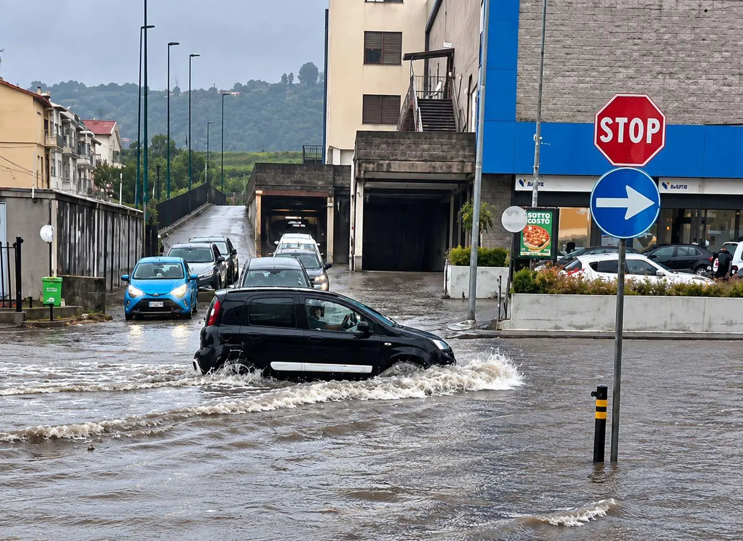 Disagi a Messina per il maltempo, strade allagate da Galati a Ganzirri ...