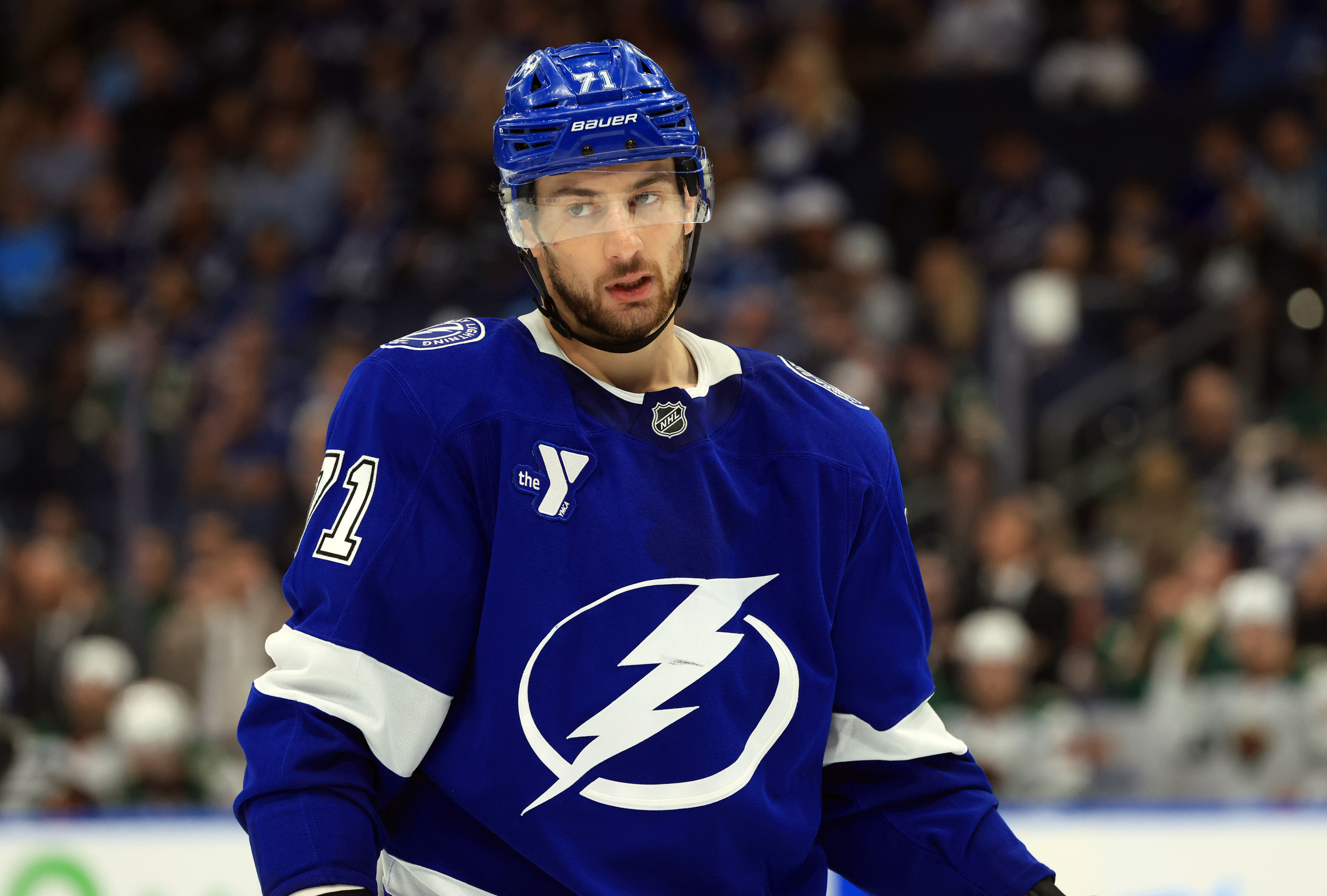 Lightning’s Anthony Cirelli exits with undisclosed injury