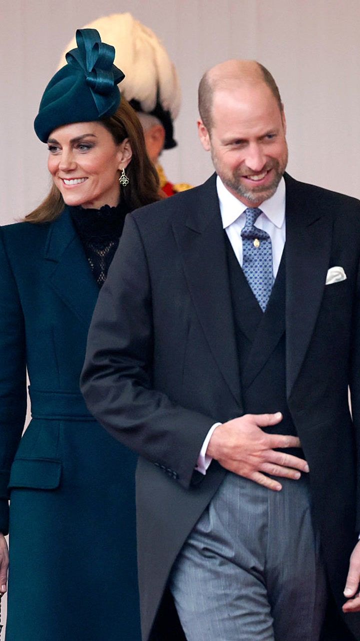Kate Middleton shows formidable muscle power before funny moment with ...