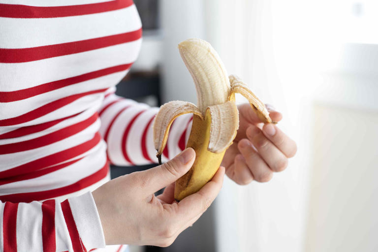 The best time to eat a banana for better sleep