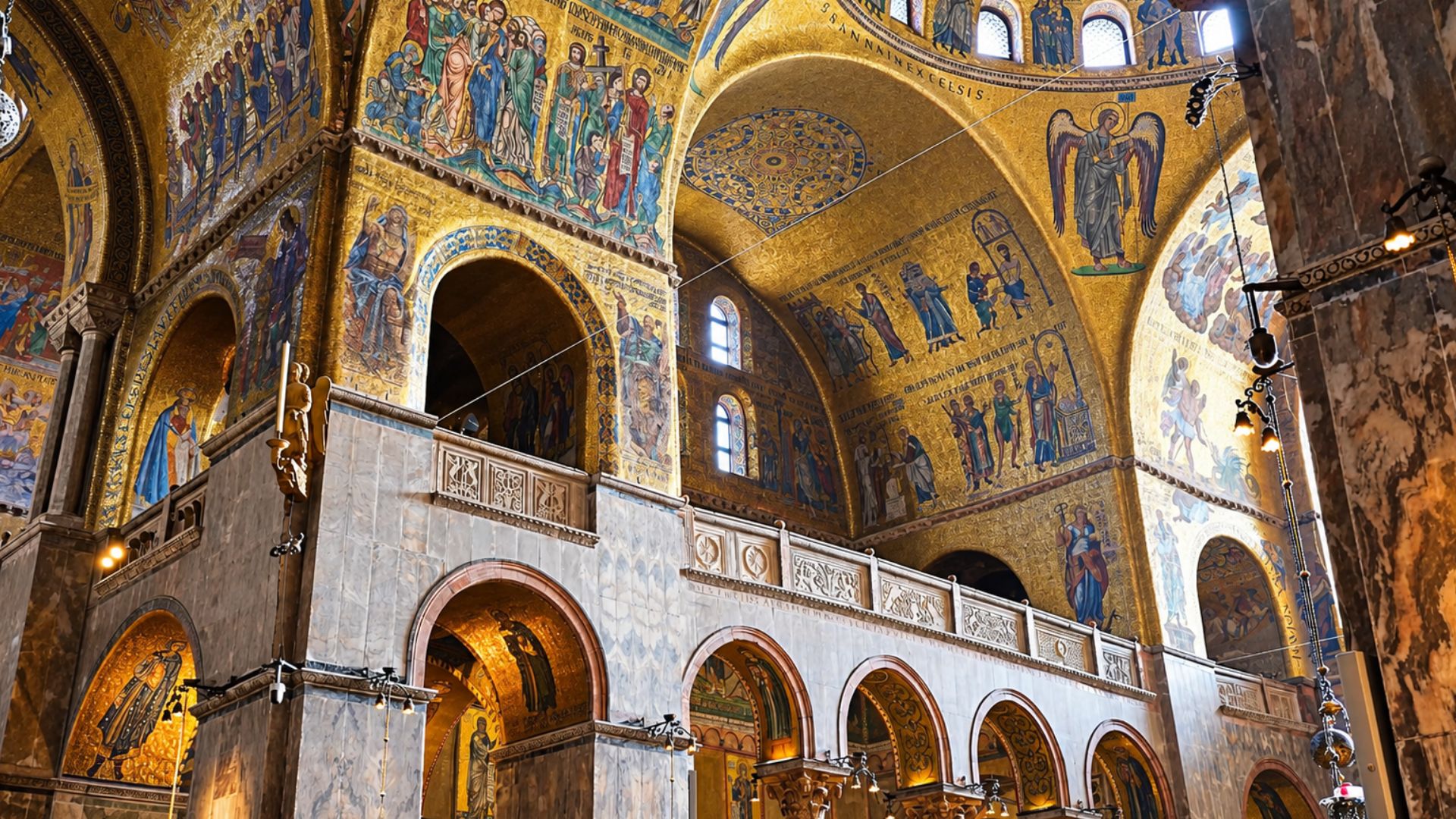 The golden mosaics that define Venice’s famous basilica (4K)