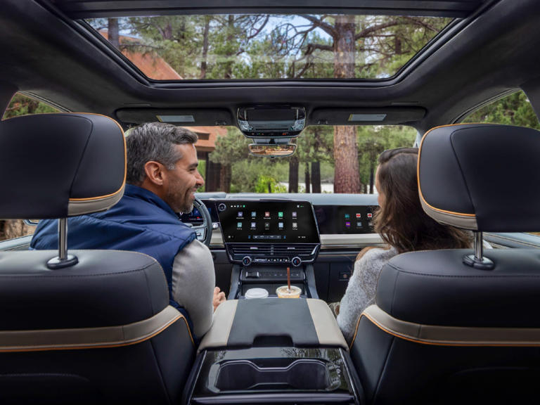 GM's OnStar gets an AI makeover — but humans will still answer when ...