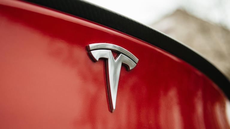 Tesla quietly raises Canadian Model 3 range to 584 km—but buyers still ...