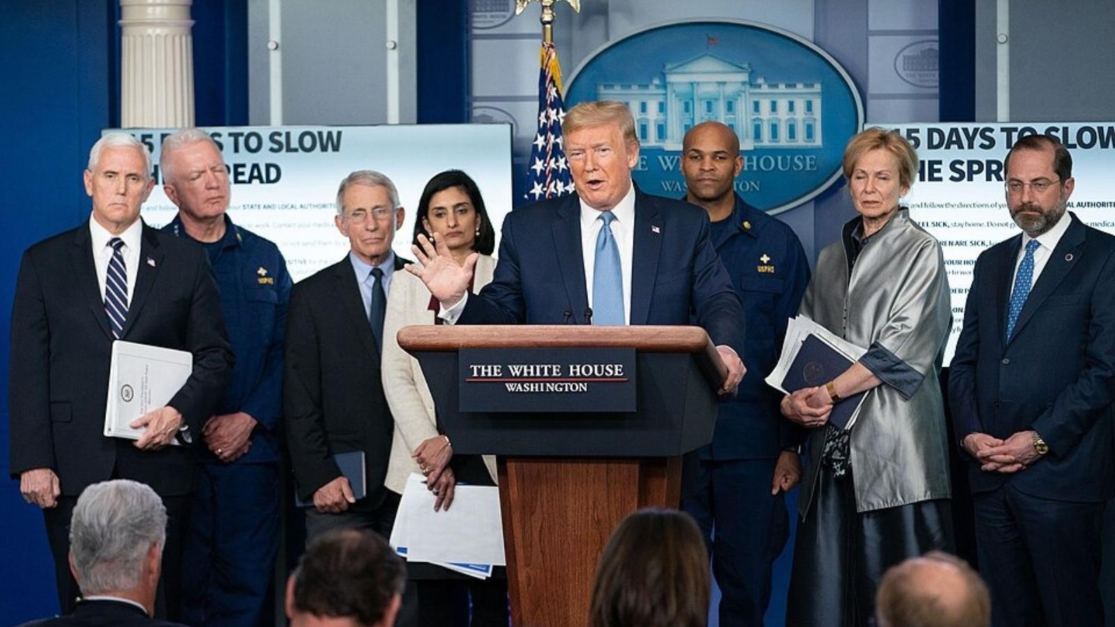 Trump reportedly wants reporters out so badly he may replace the ...