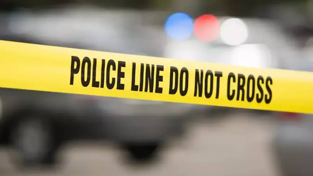 UP man’s body wrapped in bedsheet found dumped in trunk near highway ...
