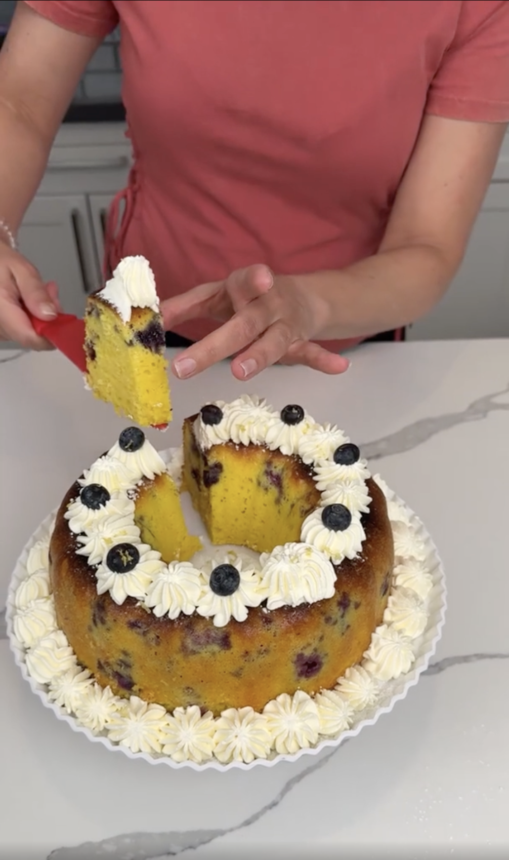 From kitchen to life: Easy spring cake hack + my daily adventures!