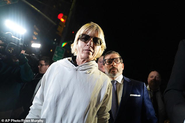 Opinion: Uncomfortable truth about Christina Applegate's MS misdiagnosis