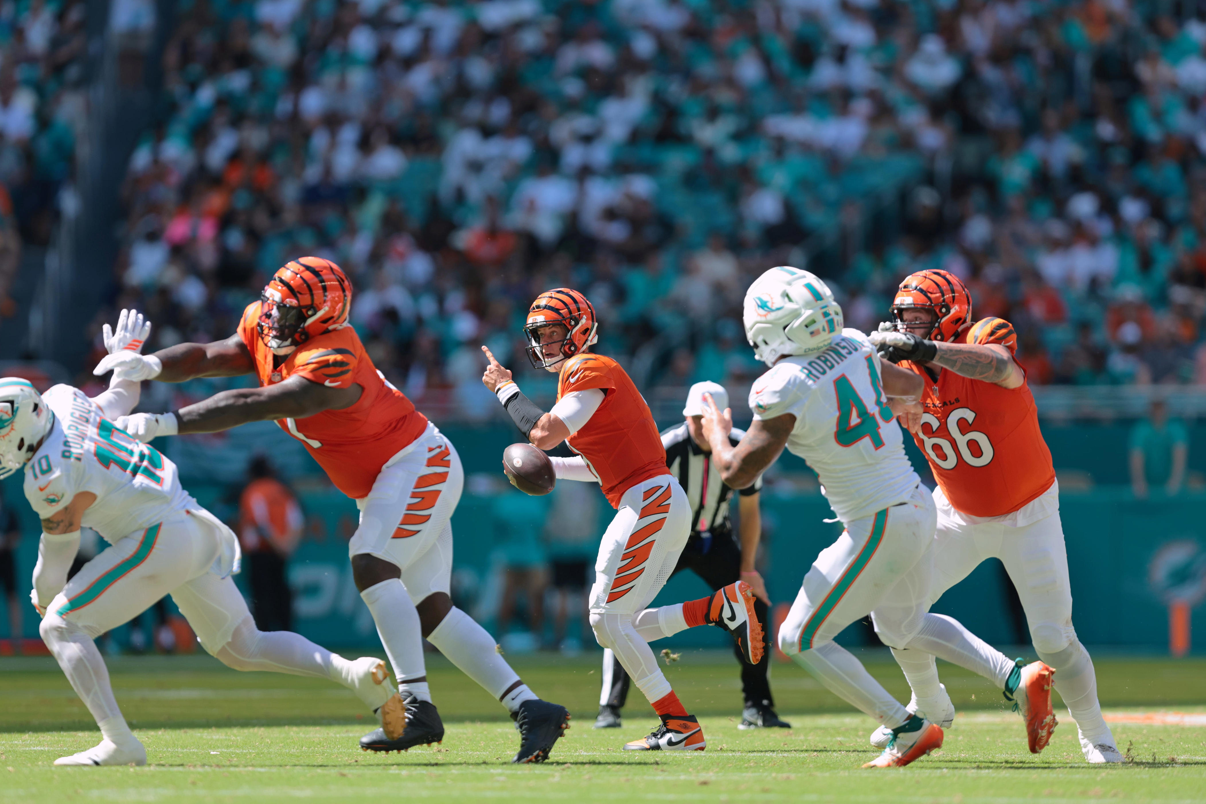 Rested Joe Burrow brings an efficient passing attack to Baltimore