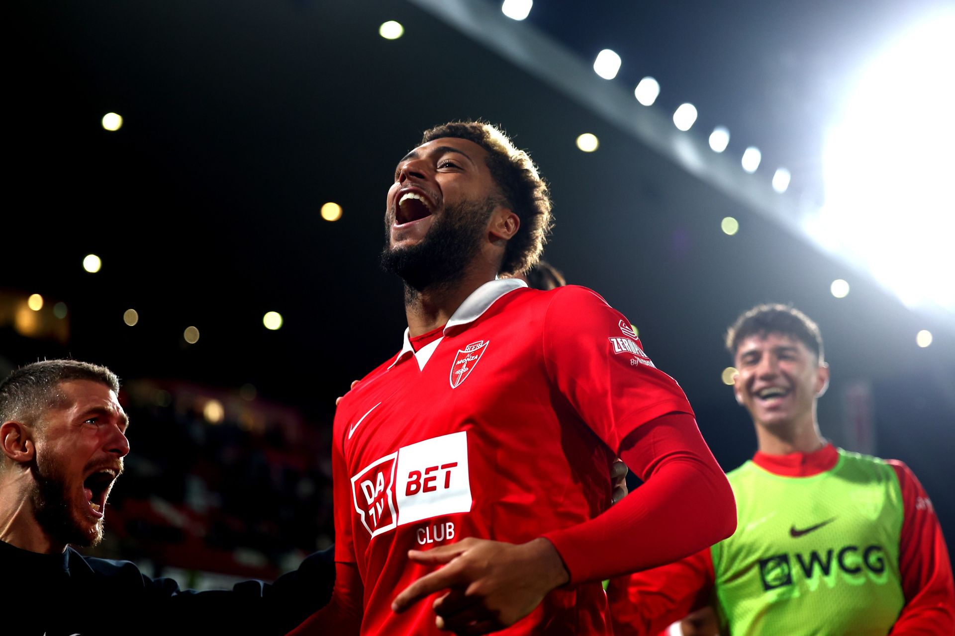 Arsenal in for 'complete striker' to replace outgoing Viktor Gyokeres ...