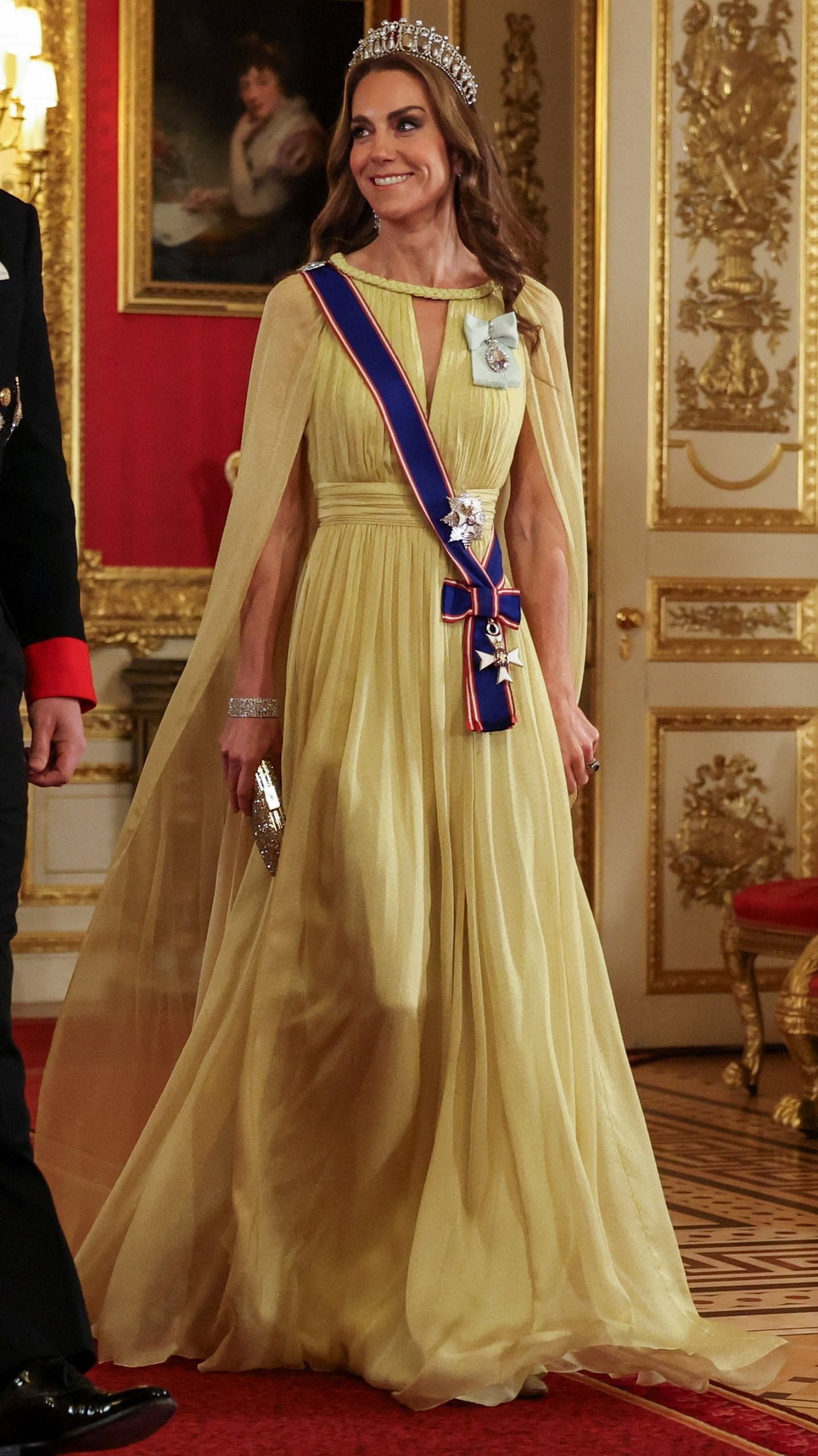 Kate Middleton's Oman state banquet dress is the latest secret message ...