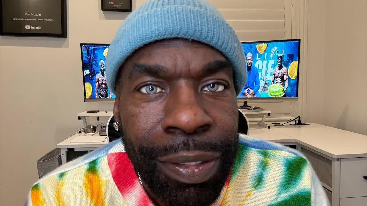 Kali Muscle undergoes eye color surgery at Kerato in NYC
