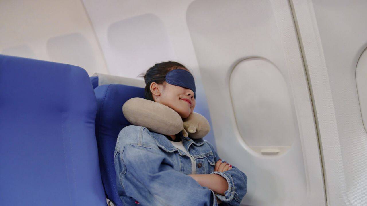 Psychology says people who prefer window seats may have specific ...