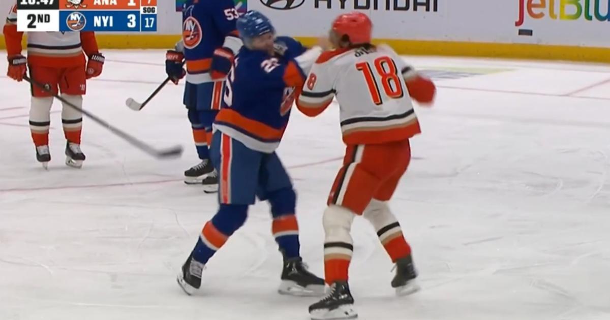 Islanders newcomer shows how to earn your teammates’ respect with ...
