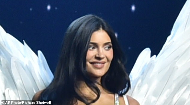 Adrianne Curry blasts Kylie's $50M fantasy bra: 'Not a model's body'