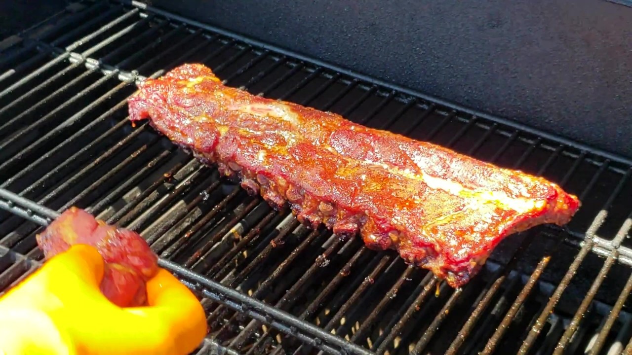 No-wrap baby back ribs on a Masterbuilt Gravity Series 1050