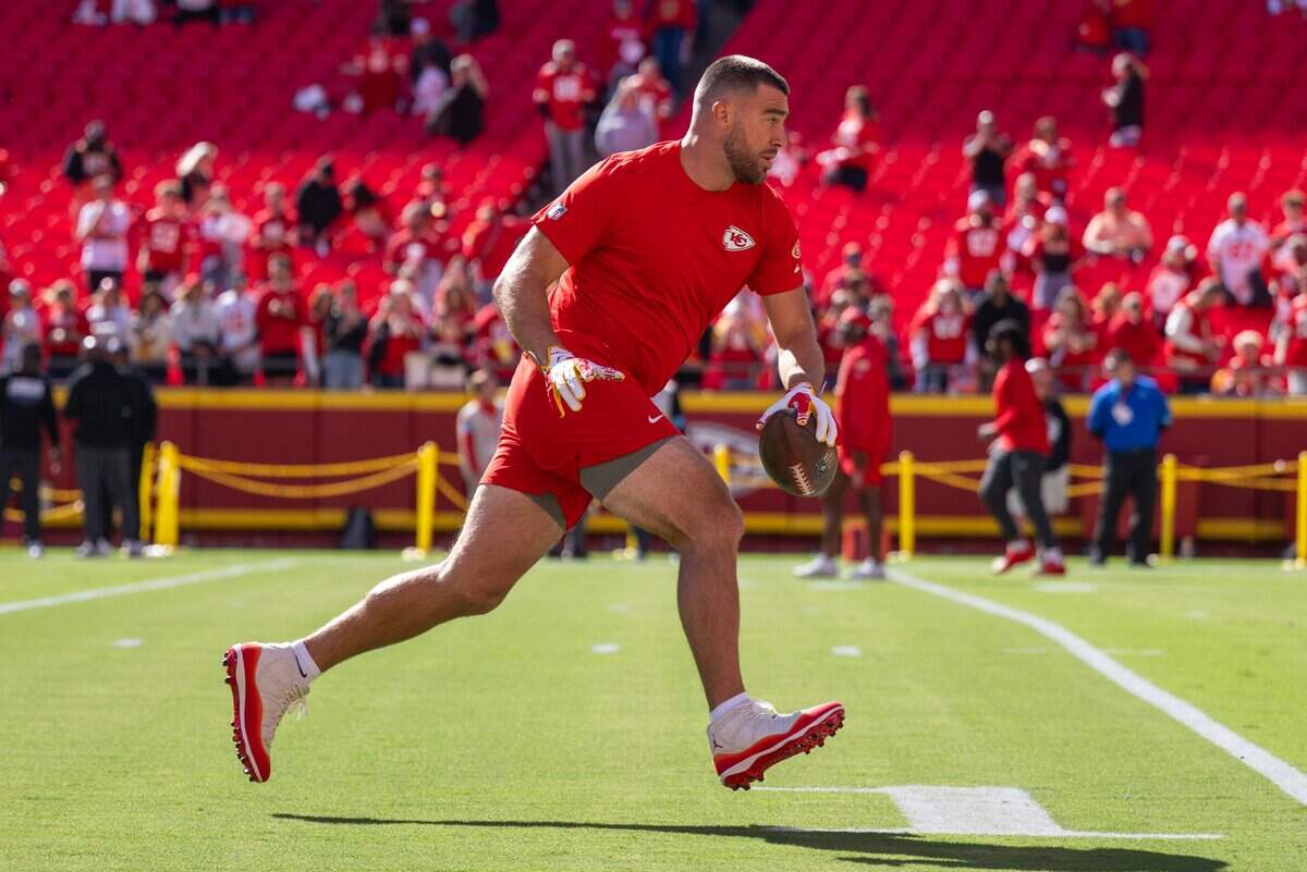 A Chiefs rookie paid Travis Kelce the highest compliment possible and ...