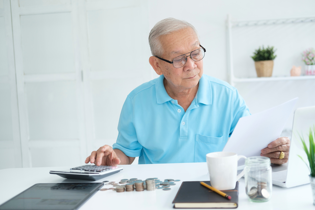 Social Security beneficiaries are getting an above-average COLA in 2027 ...