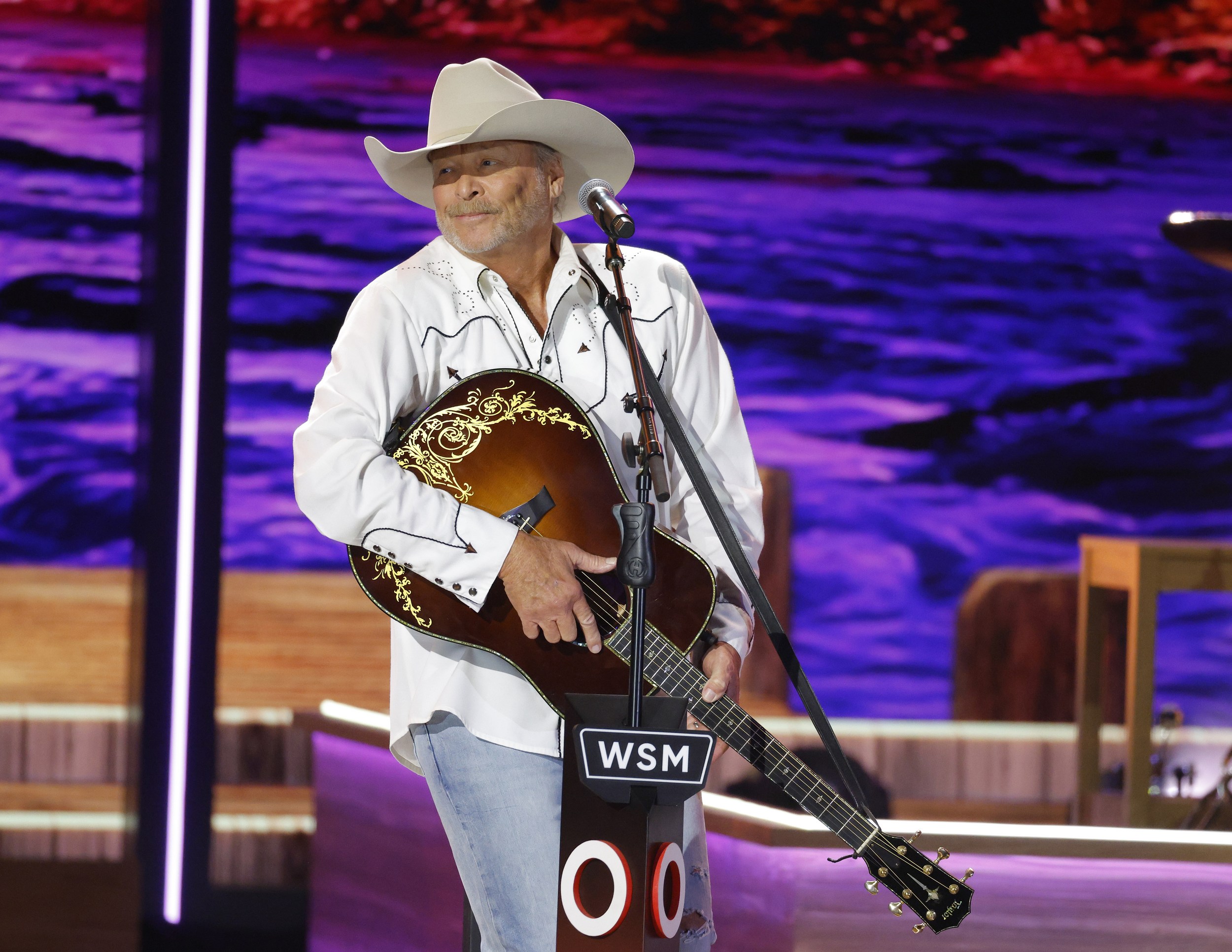 Alan Jackson Museum – Three most unusual items on display in Nashville