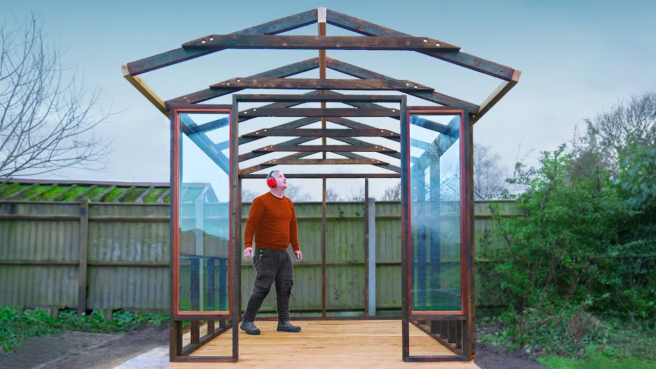 I used salvaged materials to build a garden room 😲