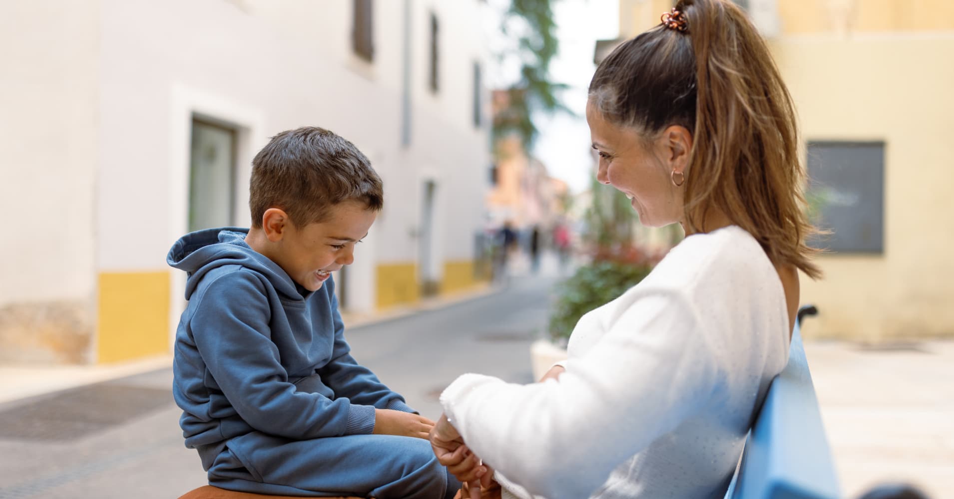 Parents who have the strongest relationships with their kids ask these ...