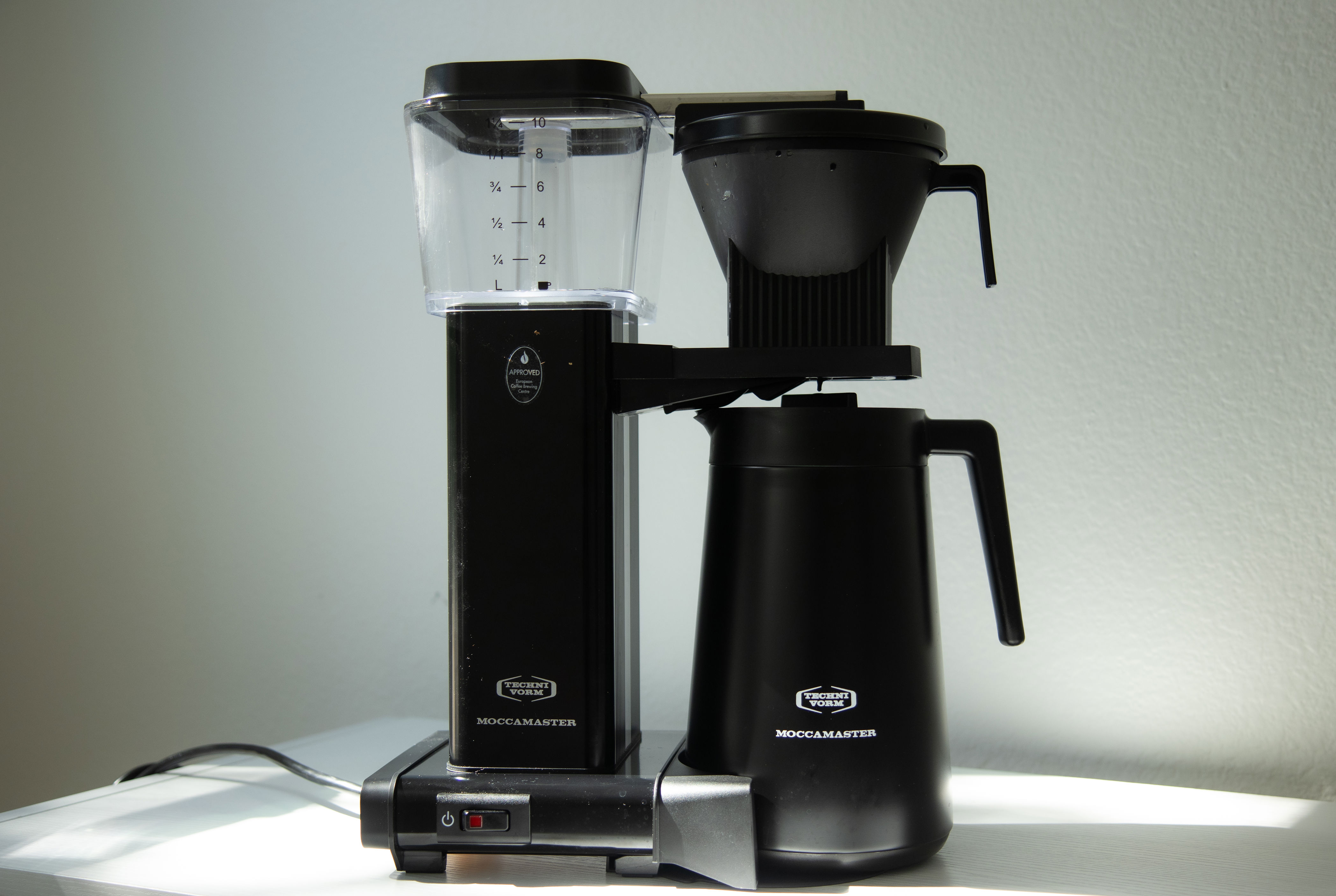 This drip coffee maker has a cult following. I spent weeks with a ...