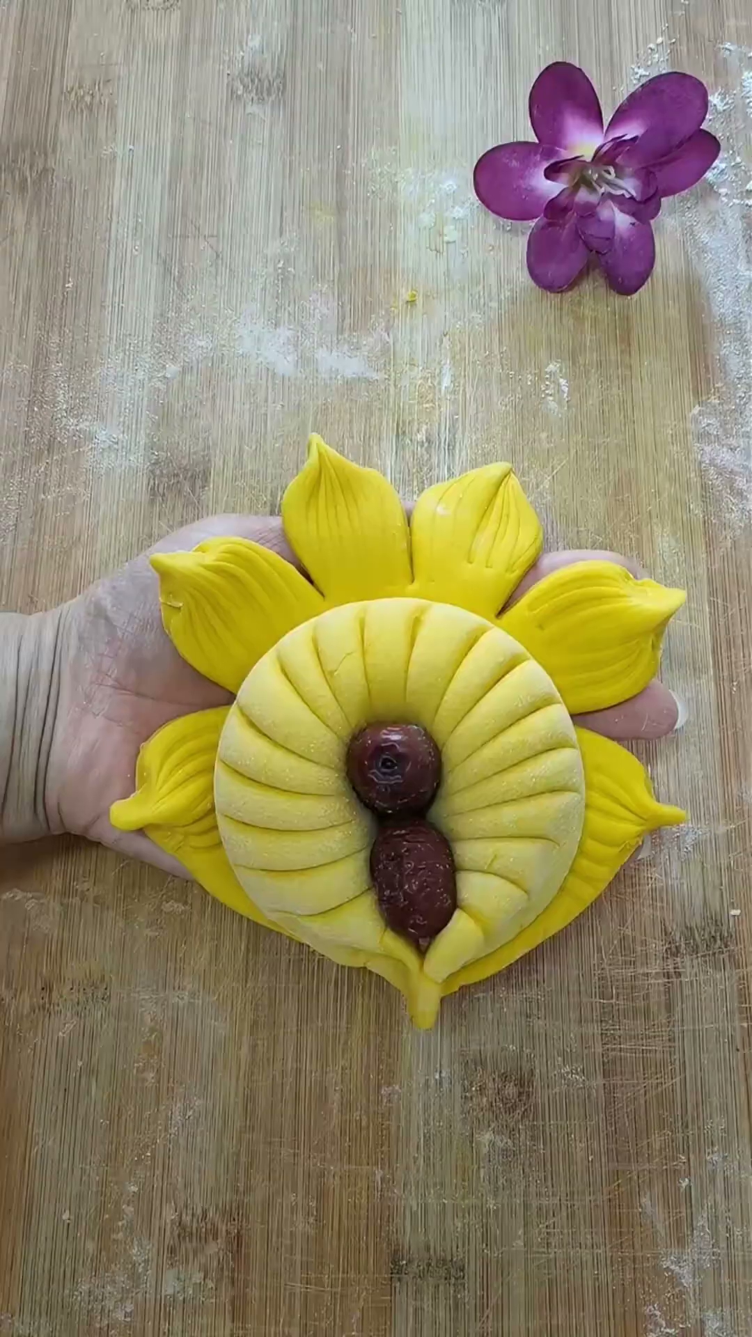 This sunflower dough art looks too pretty to eat
