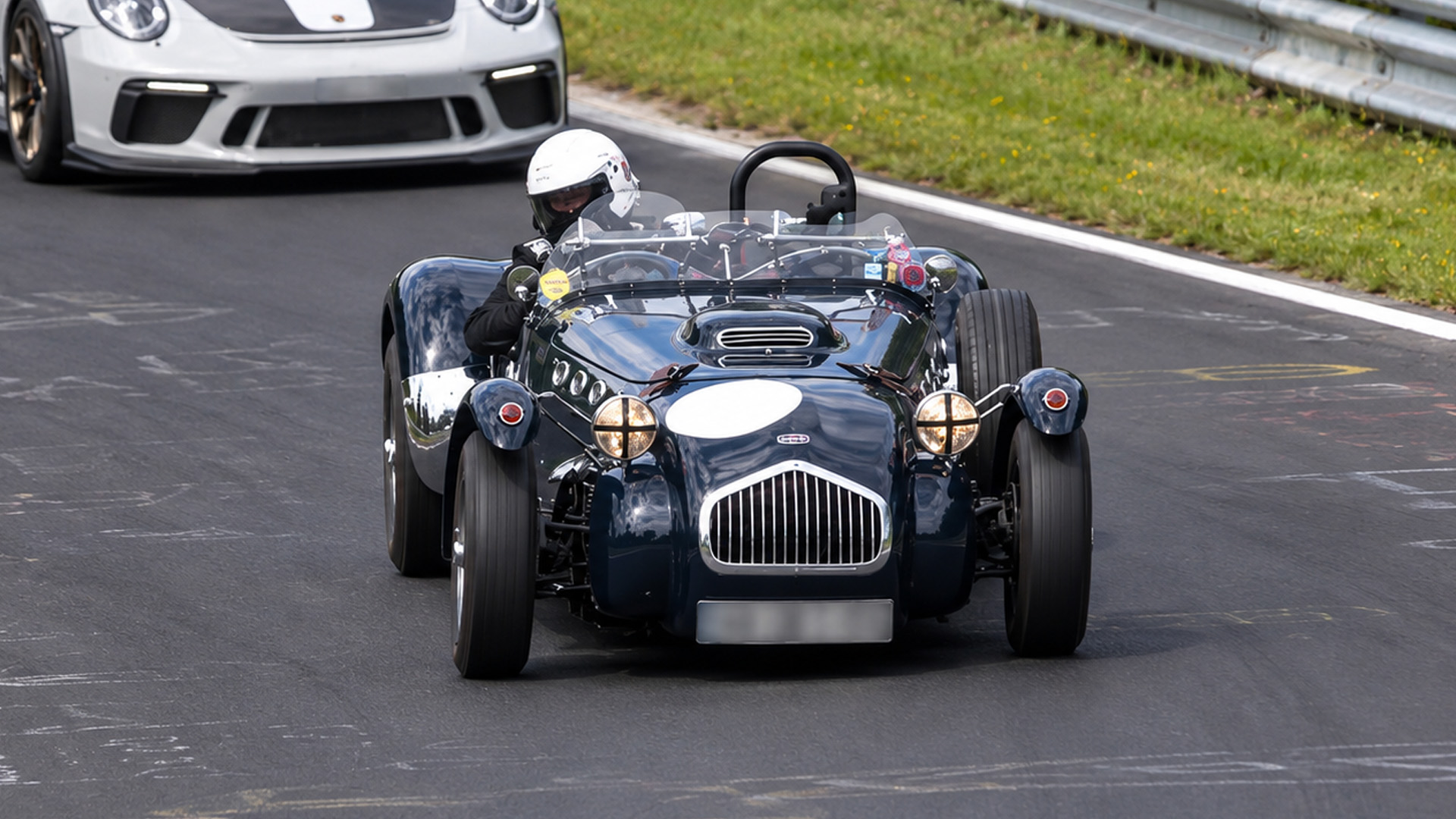 Nürburgring tourist sessions bring out all kinds of cars